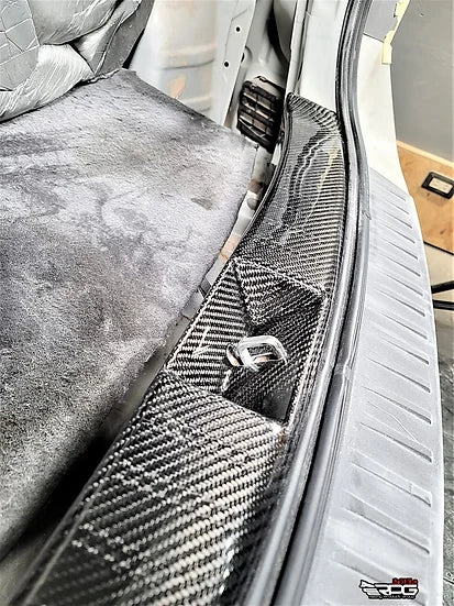 RPG Carbon GG Wagon - Vacuum Carbon Trunk Latch Trim Panel Cover (Replacement)