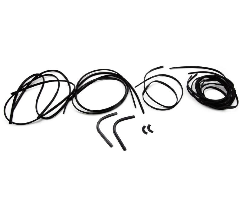 Subaru Impreza 96-00 2DR Rear Quarter Surround Trim Seal Kit